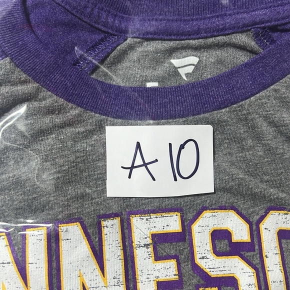 MN Vikings fanatics shirt - Picture 5 of 5